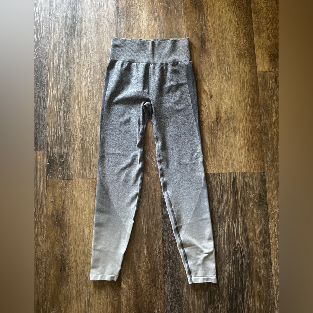 PINK Victoria's Secret Ombre Gray Leggings High-Rise Performance Seamless